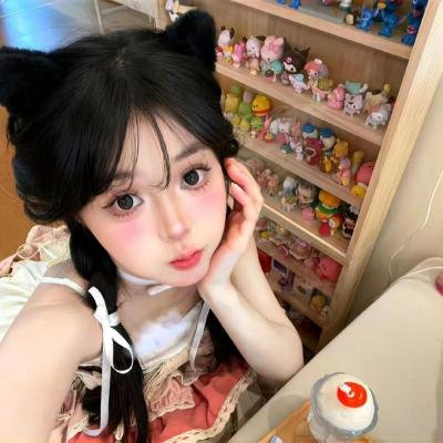 笼中女